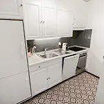 Au Centre Apartment *
